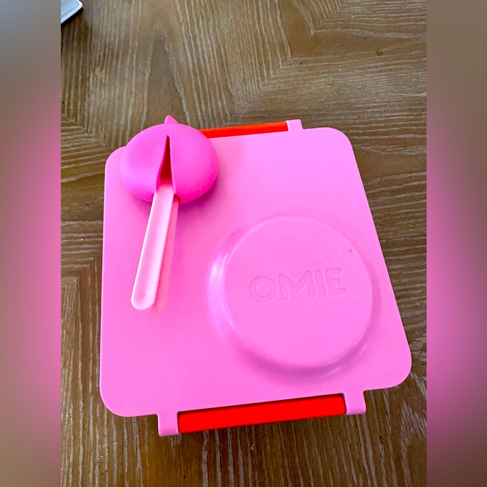 Omiebox Bento lunch box for kids